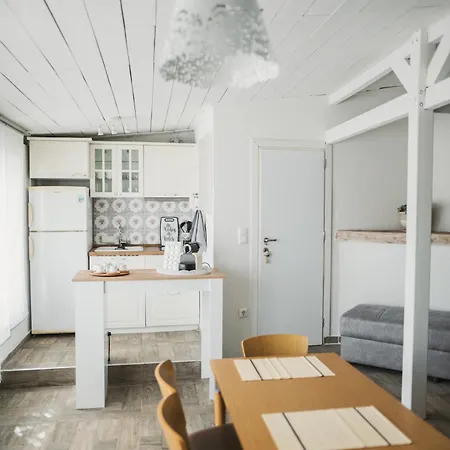 The Garden House Apartmán *