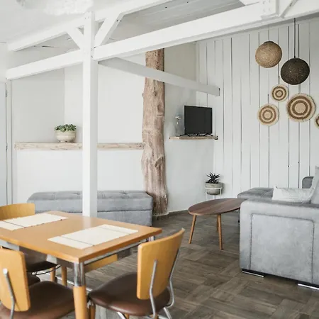 The Garden House Apartmán