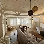 아파트 The Garden House