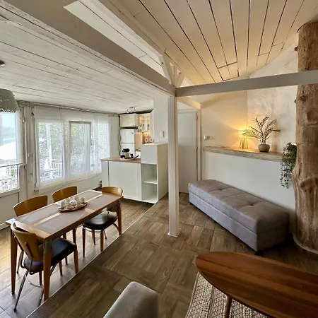 The Garden House 卡瓦拉